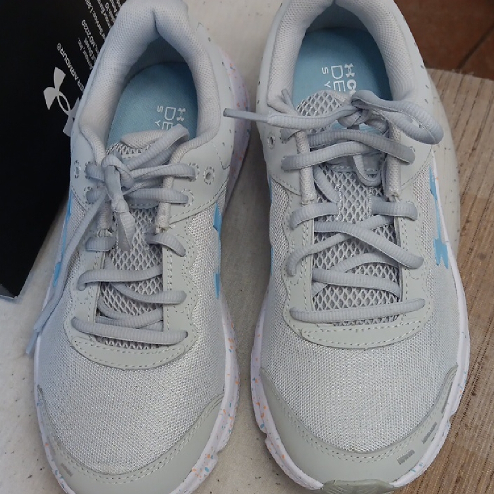 Under Armour Womens Blue and Gray Sneakers Breathable Mesh Design New - Picture 8 of 10
